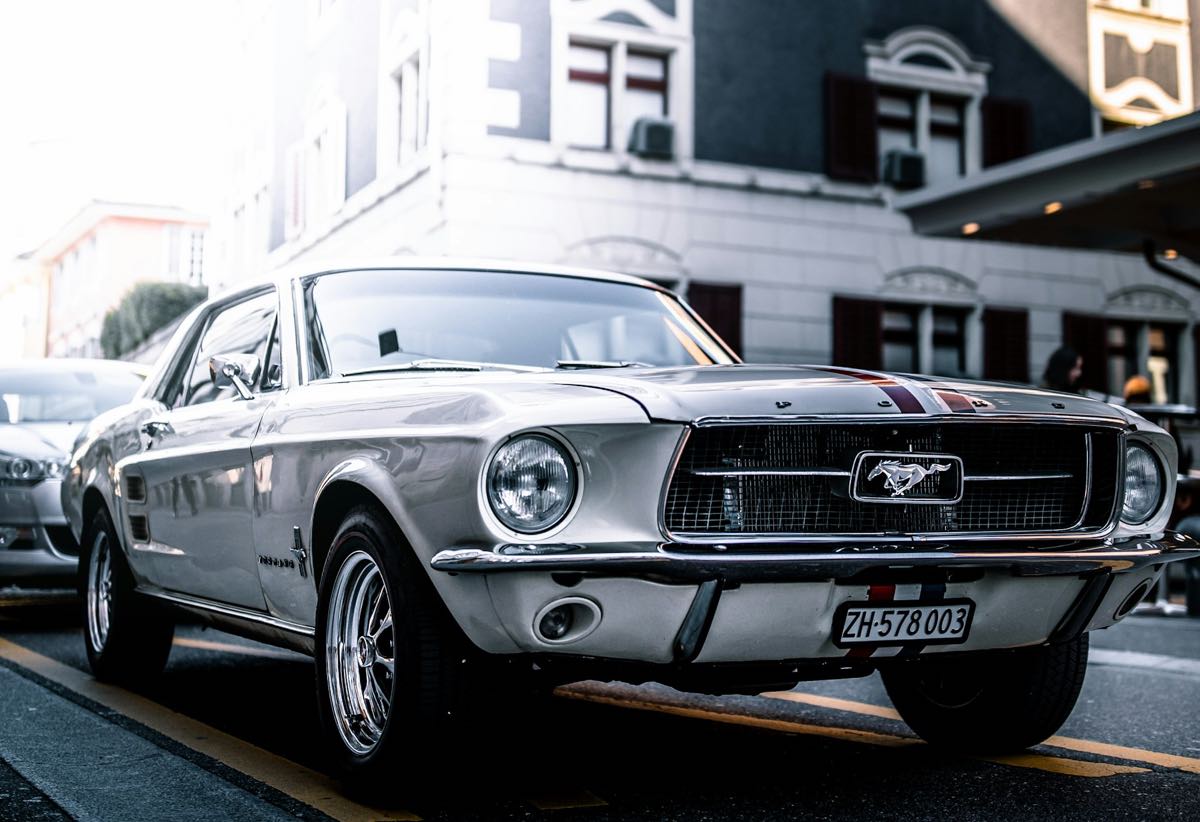 Classic Car Shipping Guide for US Collectors
